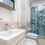 Affittacamere De Vivo Realty - Casa Bijou Positano