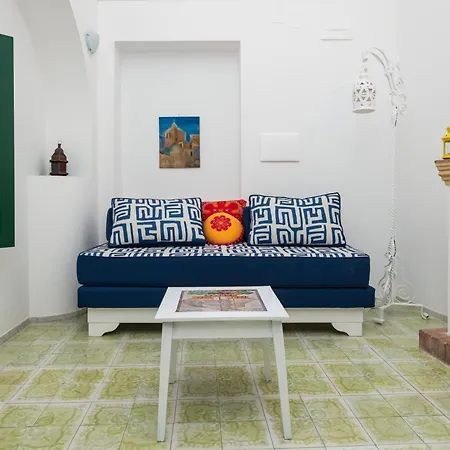 Casa Bijou - De Vivo Realty Guest house